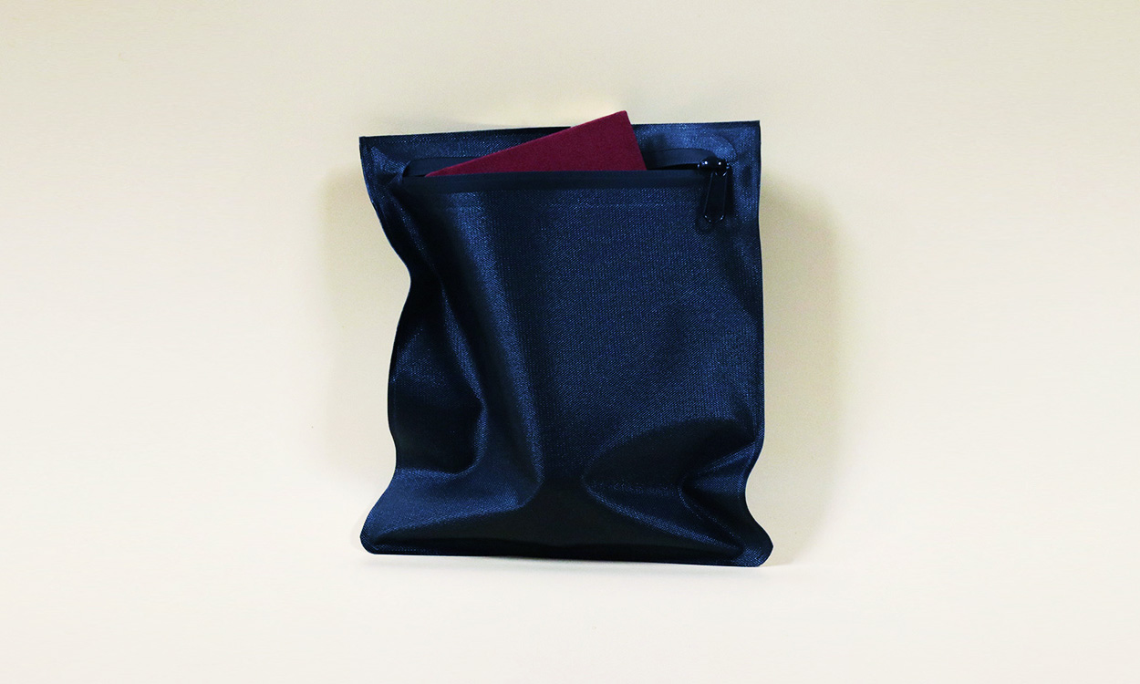 TPU Flat Waterproof Bag<br />
 with Zipper (S) <br />
(ND-306)