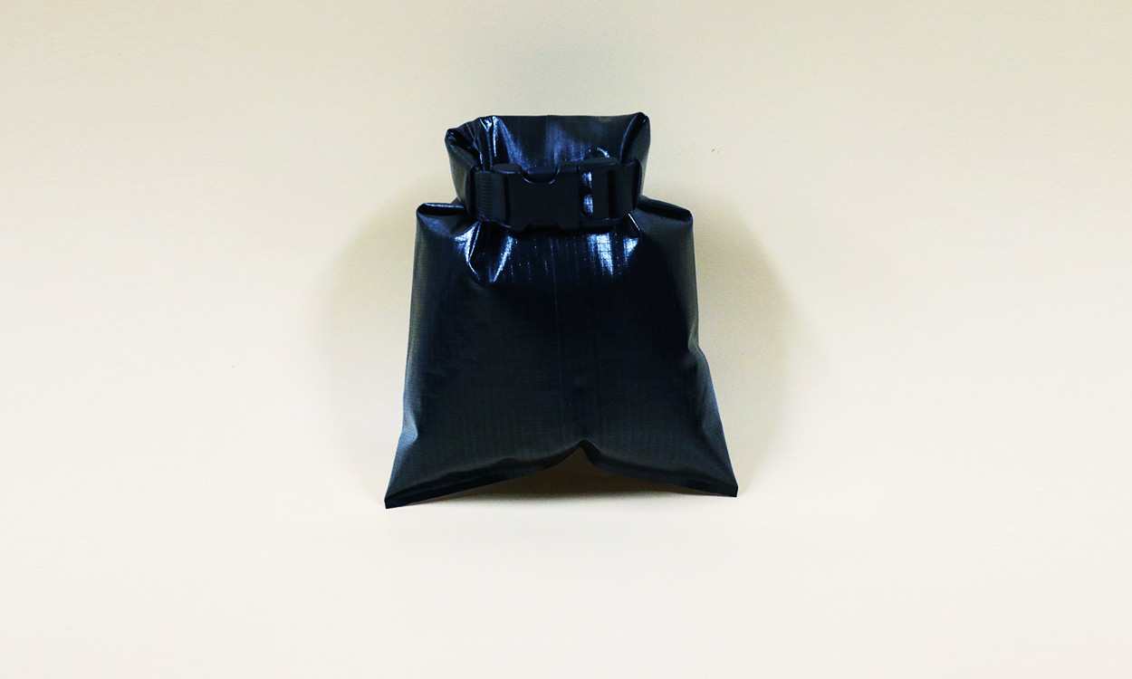 TPU Flat Waterproof Bag<br />
with Plastic Buckle <br />
(ND-302)