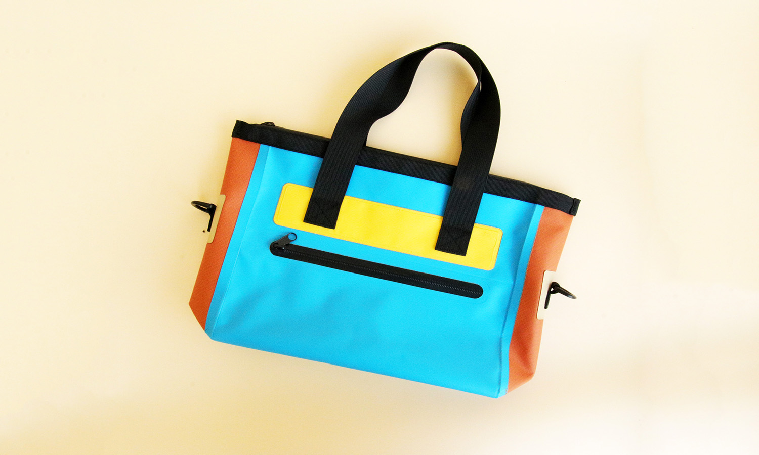 Portable Multi-purpose <br />
Waterproof Bag<br />
Tote Bag、houlder Bag<br />
(ND-406)